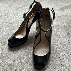 Valentino Black Patent Leather Mary Jane Ankle Strap Peep Toe Pumps Heels
